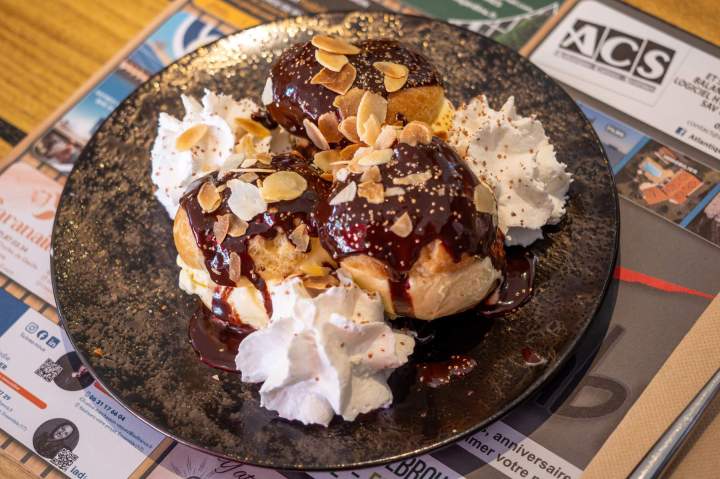 Profiteroles Rochefort